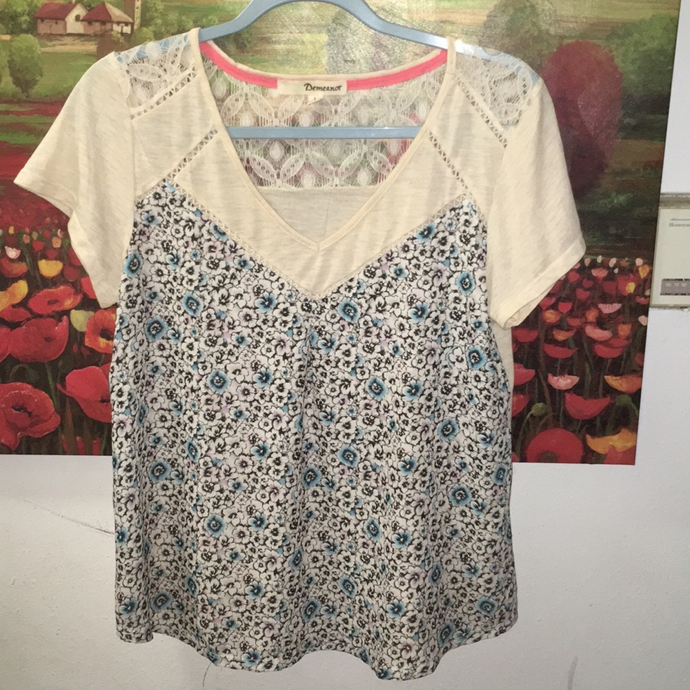 Cute short sleeve top